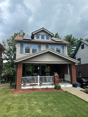 220 Sieaforth Ave Photo 1
