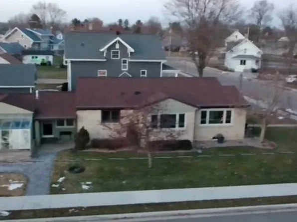 109 S 2nd St, Bonduel, WI 54107