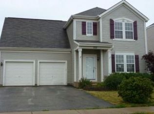 717 S Parkside Dr, Round Lake, IL 60073