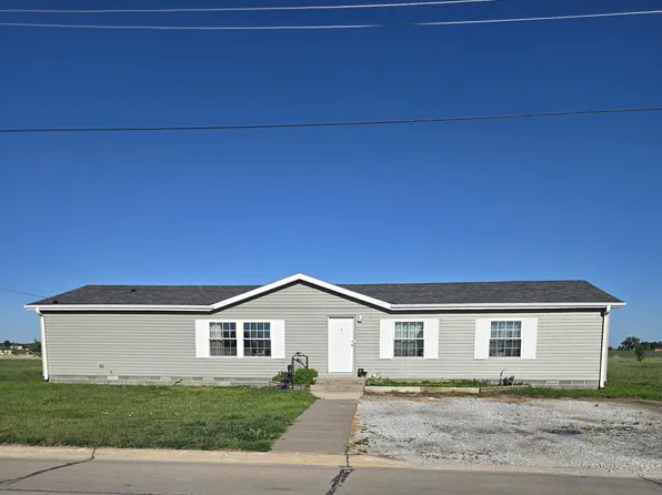 1921 O St, Cozad, NE 69130