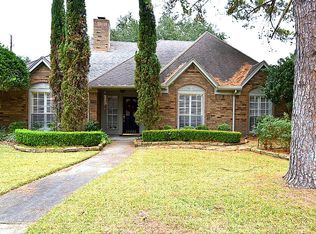 15722 Echo Lodge Dr, Houston, TX 77095