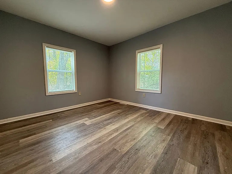 1229 Jenkins St — Photo 5