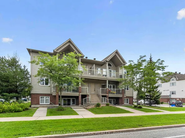 241 Crestway Dr #C, Ottawa, ON K2G 0A9