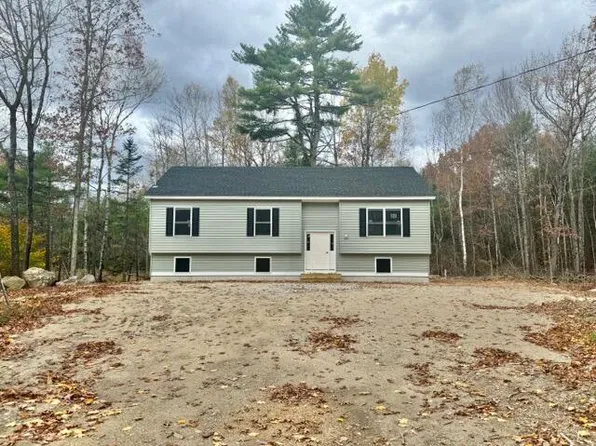11 Lagueux Lane, Waterboro, ME 04030