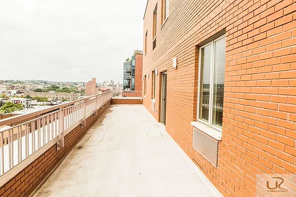 Rented by Urban Realty NYC | media 71