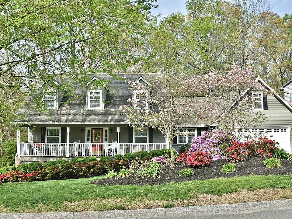 1st image of 1213 Farrington Dr