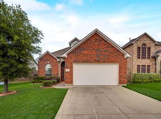 1616 Secretariat Ln, Irving, TX 75060