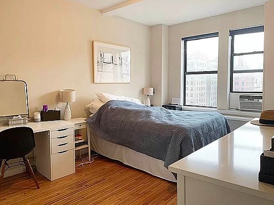 3rd image of 205 W 88th St APT 14H