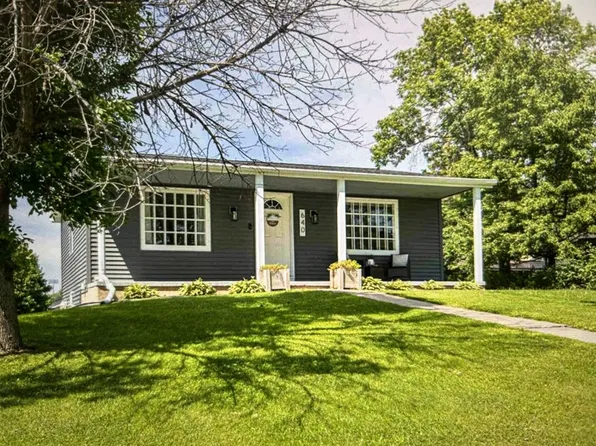 640 Straw Ave, Platteville, WI 53818