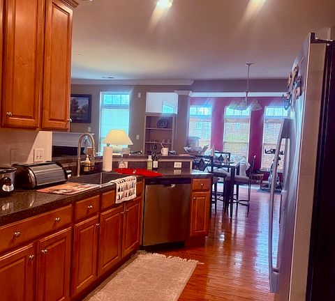 5th image of 10715 Blackthorn Ln