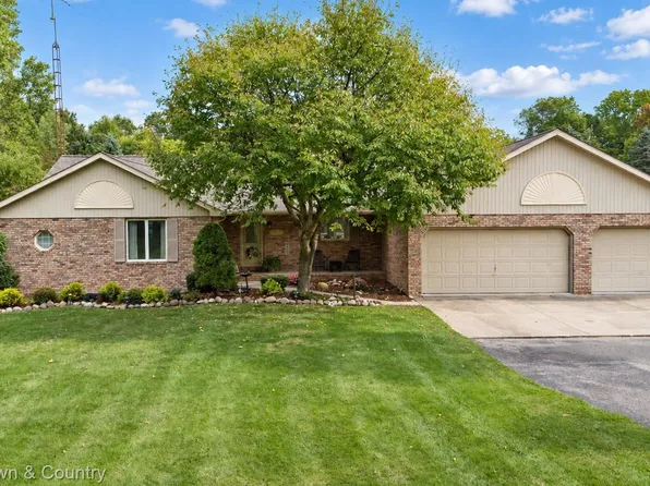 5464 N Seymour Rd, Flushing, MI 48433