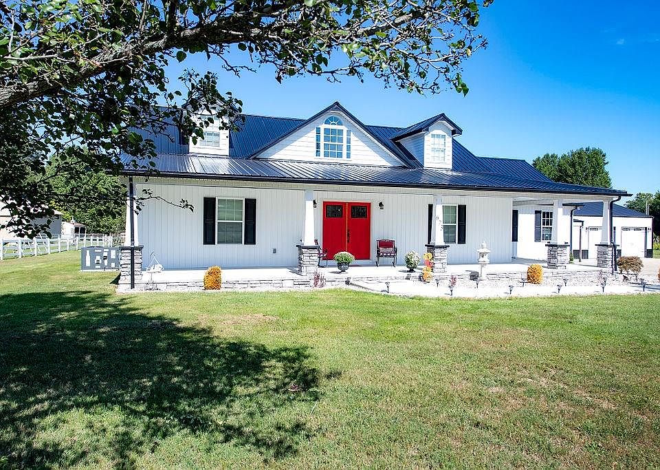 1st image of 673 Crowley Ln