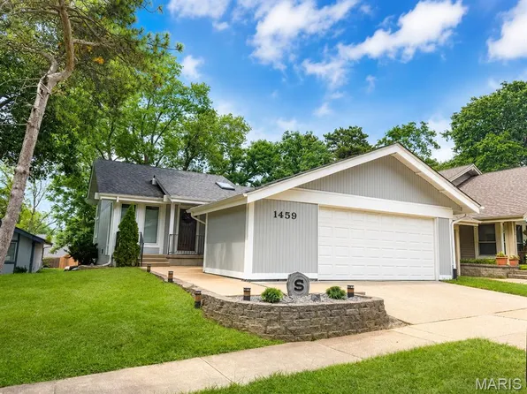 1459 Pine Row Ct, Saint Louis, MO 63146