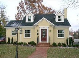 353 Queensway Dr, Lexington, KY 40502