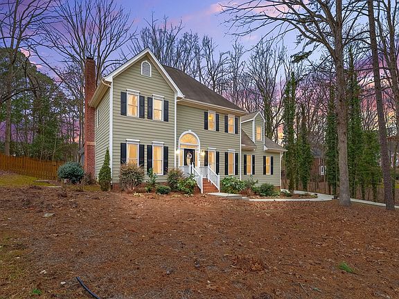 3rd image of 5100 Damask Ct
