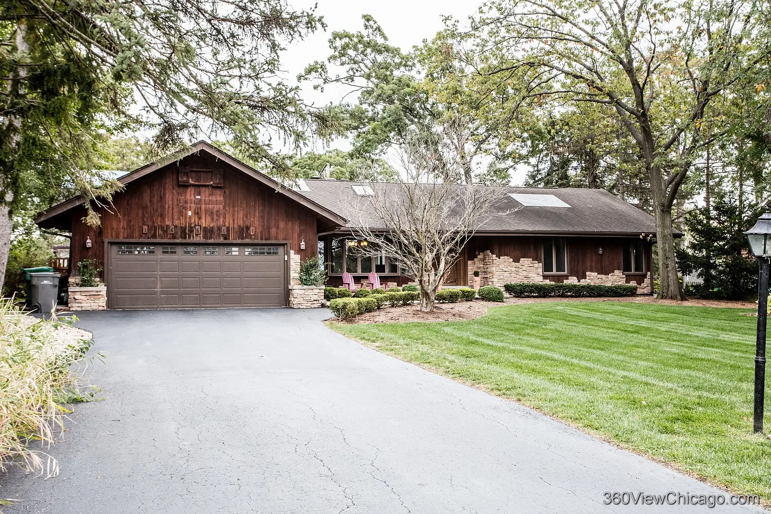 14511 Oakley Ave photo 1