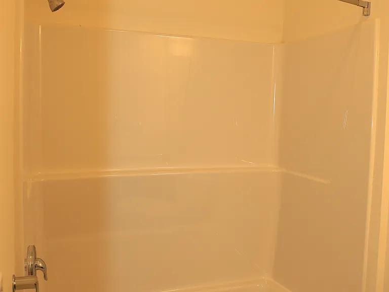 Golf Club Apartments — Photo 33