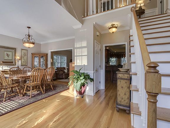 3rd image of 1243 Hearthstone Ln