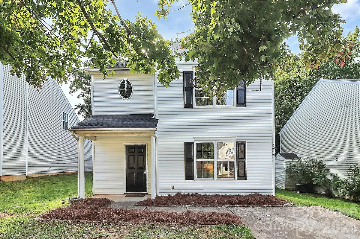 Building Photo - 1215 McAllister Dr