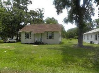 879 College St, Doyline, LA 71023