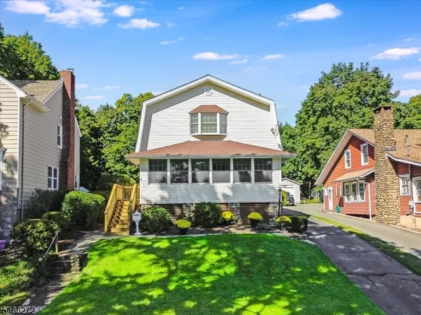 31 Elizabeth St, Caldwell Boro Twp., NJ 07006