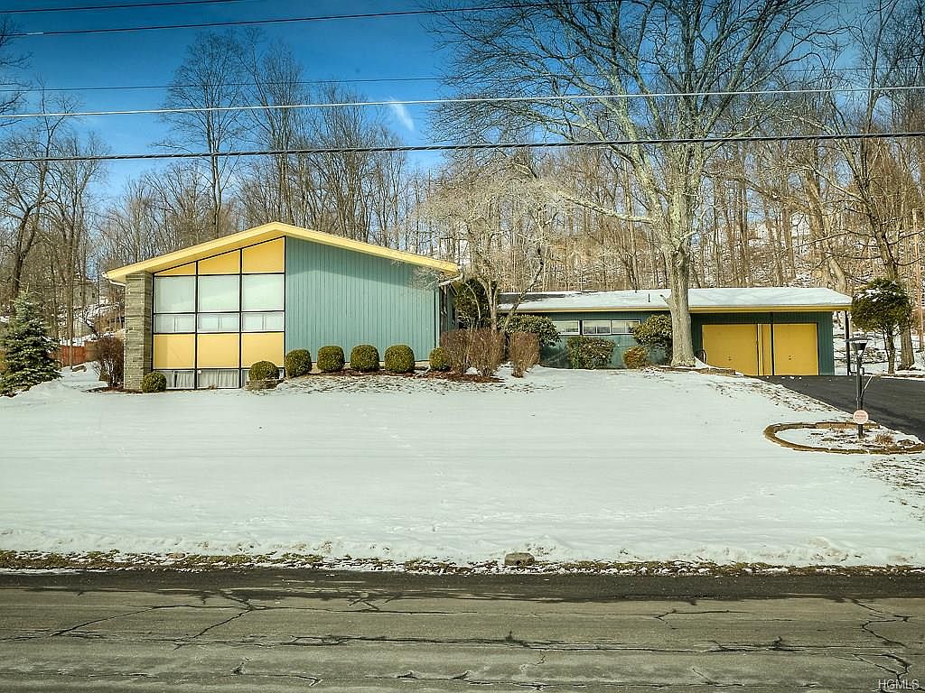22 Eisenhower Dr, Middletown, NY 10940 Zillow