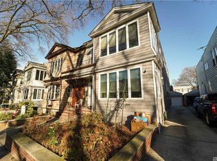 7825 75th St, Ridgewood, NY 11385