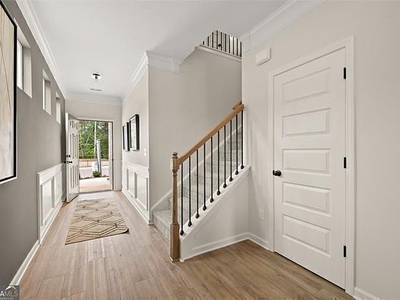 3rd image of 315 Caroline Pl #178