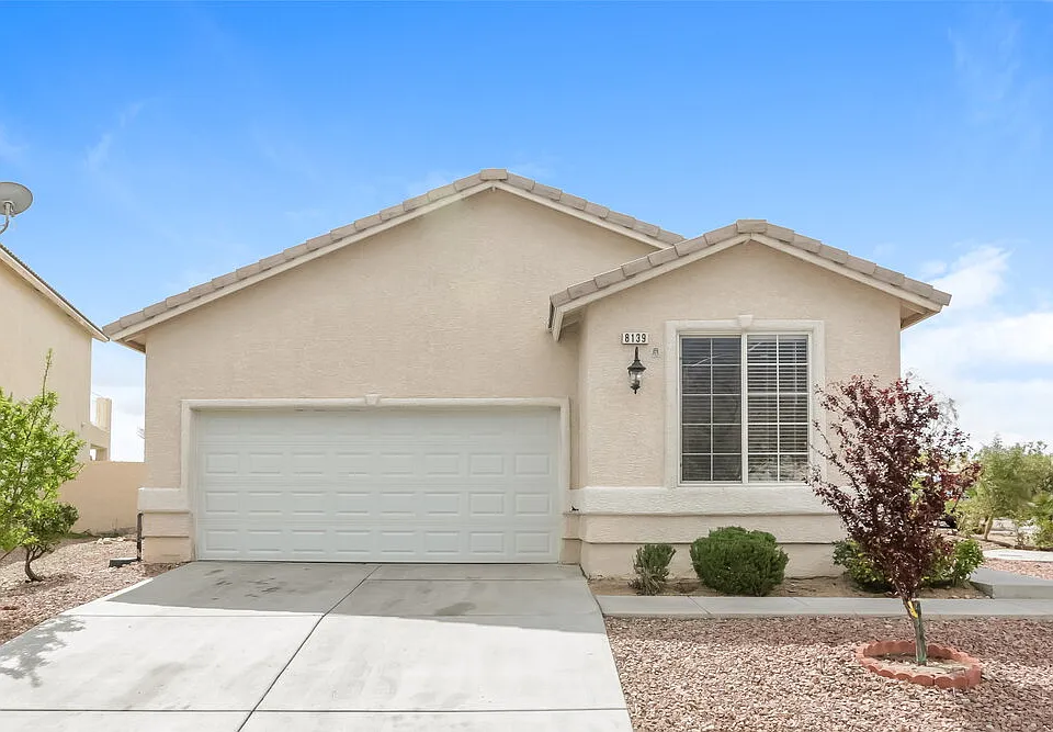 8139 Ficus Dr