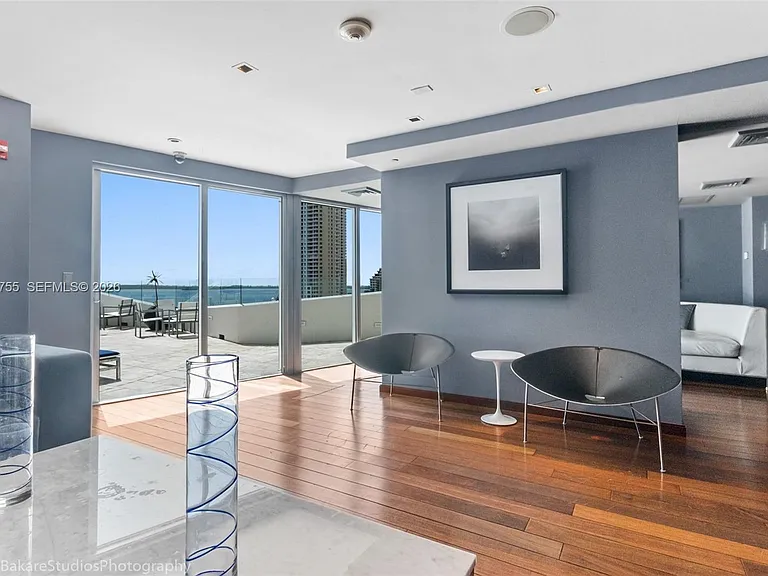325 Biscayne Blvd #2020 — Photo 21