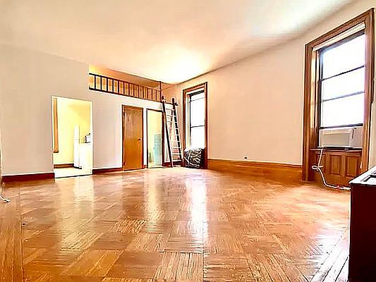 2nd image of 27 W 75th St APT 2C