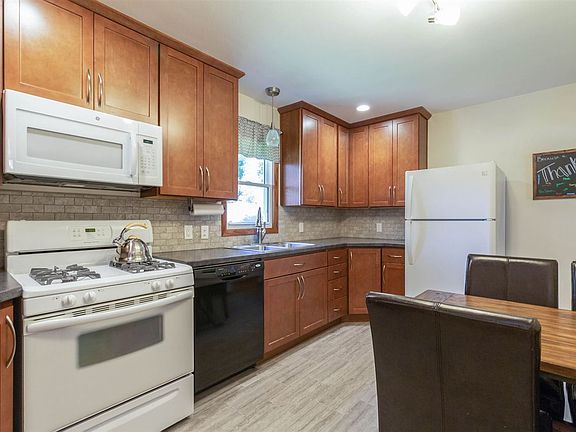 5th image of 1716 Grand Blvd
