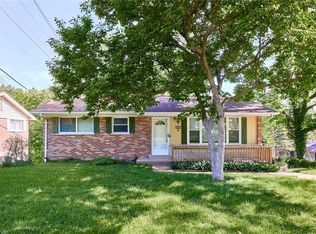 10901 Waycroff Dr, Saint Louis, MO 63114