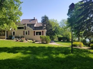 N6787 Harrison Rd, Hilbert, WI 54129