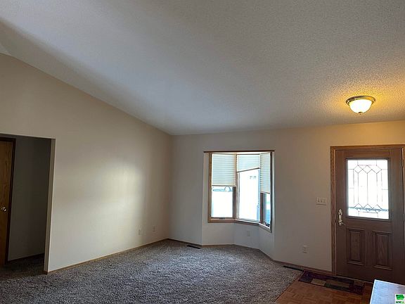 2nd image of 518 Sterling St