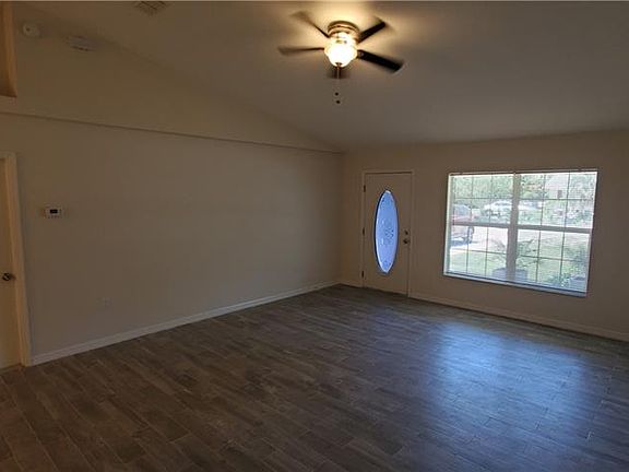 3rd image of 8970 SE 159th Pl