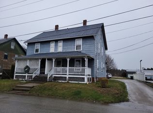 10-12 Hartley St, Webster, MA 01570