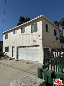 13357 Victory Blvd, Van Nuys, CA, 91401