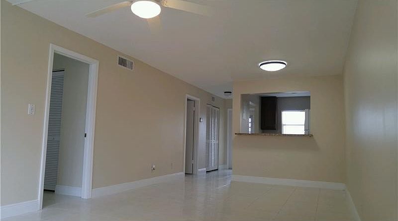 2nd image of 9949 Sandalfoot Blvd APT 511