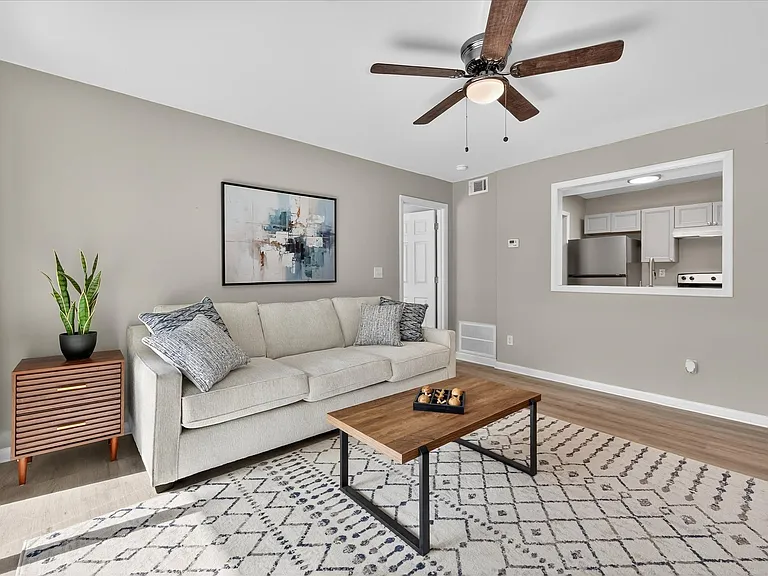 The Grove Apartments — Photo 11
