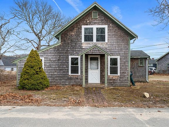 2nd image of 3 Short Neck Rd