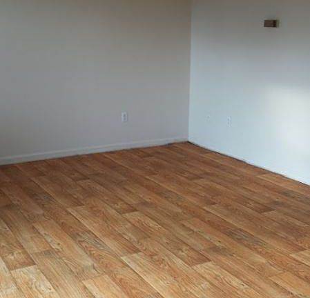 4th image of 33 Private Drive 131