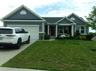1261 Autumn Ridge Dr, Lebanon, OH 45036
