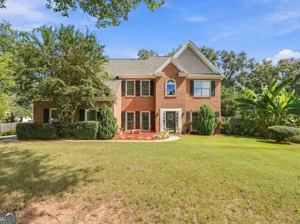 475 Leggett Dr, Lawrenceville, GA 30043