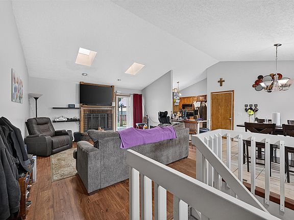 3rd image of 2153 S Lark Ct