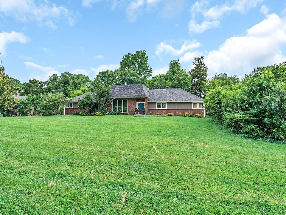 1st image of 5417 Camelot Rd