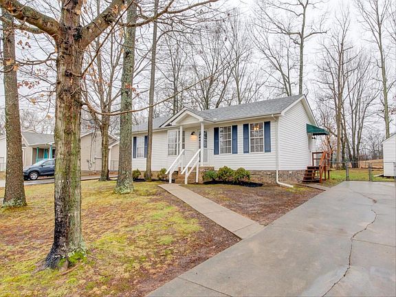 3rd image of 964 Merritt Lewis Ln