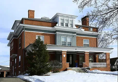 40 Prospect Ave NE