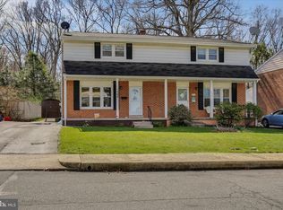 504 E Linden St, Fleetwood, PA