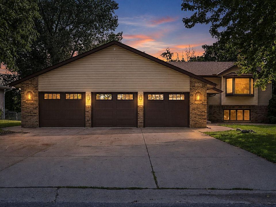 1st image of 1242 Aldrich Way